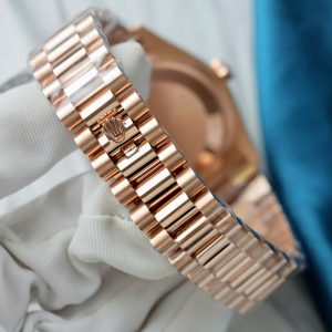 Đồng Hồ Rolex Day-Date Mặt Xanh Lục Lam Chế Tác Bọc Vàng Hồng Xưởng GM 36mm (2)