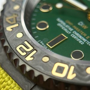 Đồng Hồ Rolex GMT-Master II Diw Replica 11 Vỏ Carbon Mặt Xanh Lá Cây 40mm (2)