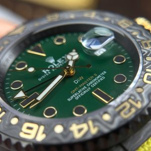 Đồng Hồ Rolex GMT-Master II Diw Replica 11 Vỏ Carbon Mặt Xanh Lá Cây 40mm (2)