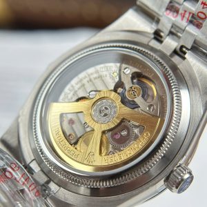 Đồng Hồ Rolex Land-Dweller 127234 Chế Tác Mặt Trắng Họa Tiết Tổ Ong 36mm (2)