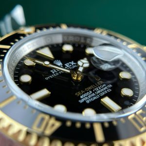 Đồng Hồ Rolex Sea-Dweller 126603 Replica 11 Màu Demi Vàng Mặt Đen Xưởng VS 43mm (2)