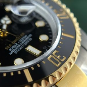 Đồng Hồ Rolex Sea-Dweller 126603 Replica 11 Màu Demi Vàng Mặt Đen Xưởng VS 43mm (2)