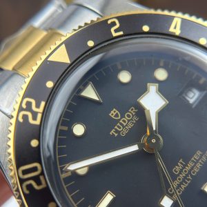 Đồng Hồ Tudor Replica 11 Black Bay GMT S&G M79833MN Mặt Đen Dây Kim Loại Xưởng ZF 41mm (2)