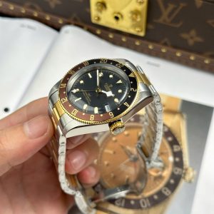 Đồng Hồ Tudor Replica 11 Black Bay GMT S&G M79833MN Mặt Đen Dây Kim Loại Xưởng ZF 41mm (2)