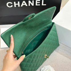 Túi Cầm Tay Chanel Classic Siêu Cấp Màu Xanh Lá Cây 25cm (2)