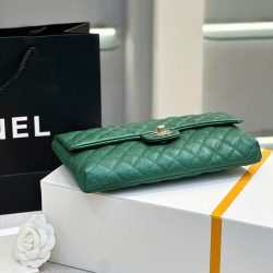 Túi Cầm Tay Chanel Classic Siêu Cấp Màu Xanh Lá Cây 25cm (2)