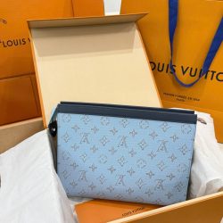 Túi Clutch Louis Vuitton Like Auth Họa Tiết Monogram Màu Xanh Dương 26cm (2)