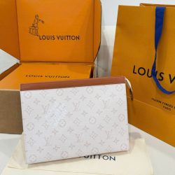 Túi Clutch Nam Louis Vuitton Siêu Cấp Họa Tiết Monogram Màu Trắng 26cm (2)