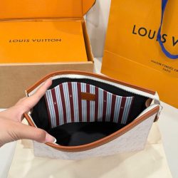 Túi Clutch Nam Louis Vuitton Siêu Cấp Họa Tiết Monogram Màu Trắng 26cm (2)