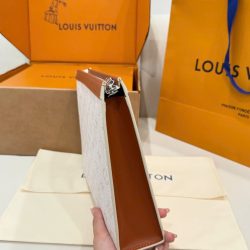 Túi Clutch Nam Louis Vuitton Siêu Cấp Họa Tiết Monogram Màu Trắng 26cm (2)