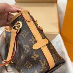 Túi Xách Carry All BB Siêu Cấp Họa Tiết Monogram Viền Da Bò 26x17x10cm (2)