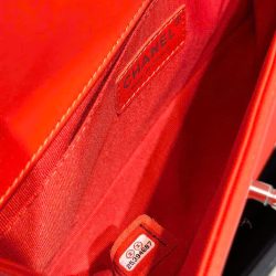 Túi Xách Chanel Boy Siêu Cấp Nữ Màu Đỏ Khóa Trắng 25cm (2)