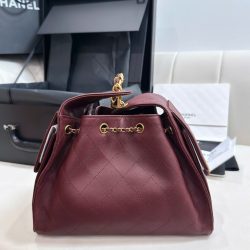 Túi Xách Chanel Jennie Like Auth Màu Đỏ Mận Dáng Hobo 26cm (2)