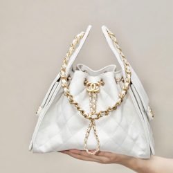 Túi Xách Chanel Jennie Like Auth Màu Trắng Dáng Hobo 26cm (2)