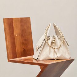 Túi Xách Chanel Jennie Siêu Cấp Màu Nude Dáng Hobo 26cm (2)