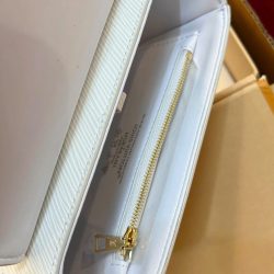 Túi Xách Louis Vuitton LV Twist Siêu Cấp Màu Trắng Họa Tiết Quả Cherry 19cm (2)