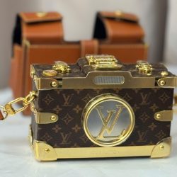 Túi Xách Louis Vuitton Siêu Cấp Dáng Máy Ảnh Họa Tiết Monogram Màu Nâu 14x10x5cm (2)