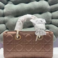 Túi Xách Nữ Dior Lady D-Joy Siêu Cấp Màu Hồng Nhạt Khóa Vàng 22cm (2)