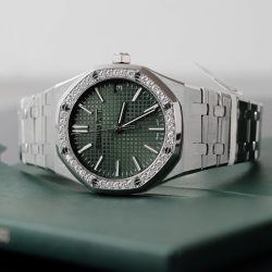 Đồng Hồ Audemars Piguet Royal Oak 15510ST Chế Tác Mặt Xanh Lá Cây Viền Đính Moissanite 41mm (2)