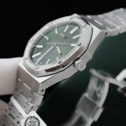 Đồng Hồ Audemars Piguet Royal Oak 15510ST Chế Tác Mặt Xanh Lá Cây Viền Đính Moissanite 41mm (2)