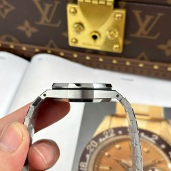 Đồng Hồ Audemars Piguet Royal Oak 77450 Fake Cao Cấp Mặt Tiffany Dây Kim Loại Xưởng OM 34mm (2)