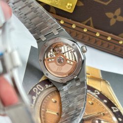 Đồng Hồ Audemars Piguet Royal Oak 77450 Fake Cao Cấp Mặt Tiffany Dây Kim Loại Xưởng OM 34mm (2)