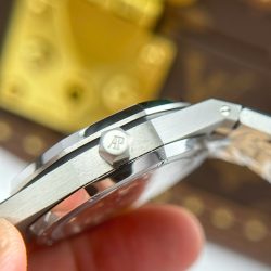 Đồng Hồ Audemars Piguet Royal Oak 77450 Fake Cao Cấp Mặt Tiffany Dây Kim Loại Xưởng OM 34mm (2)