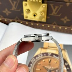 Đồng Hồ Audemars Piguet Royal Oak 77450 Fake Cao Cấp Mặt Tiffany Dây Kim Loại Xưởng OM 34mm (2)