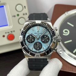 Đồng Hồ Breitling Super Chronomat B01 Mặt Xanh Băng Replica Cao Cấp Nhất