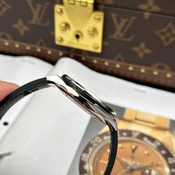 Đồng Hồ Hublot Classic Fusion Rep 11 Màu Đen Trọng Lượng 84 Gram Siêu Nhẹ Xưởng JJZ 42mm (2)