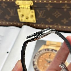 Đồng Hồ Hublot Classic Fusion Rep 11 Màu Đen Trọng Lượng 84 Gram Siêu Nhẹ Xưởng JJZ 42mm (2)