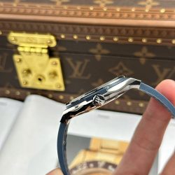 Đồng Hồ Hublot Classic Fusion Replica 1 1 Màu Xanh Blue Trọng Lượng 84 Gram Siêu Nhẹ Xưởng JJZ 42mm (2)