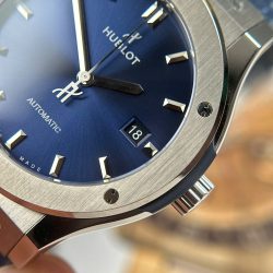 Đồng Hồ Hublot Classic Fusion Replica 1 1 Màu Xanh Blue Trọng Lượng 84 Gram Siêu Nhẹ Xưởng JJZ 42mm (2)