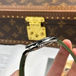 Đồng Hồ Hublot Classic Fusion Replica 11 Màu Xanh Lá Cây Trọng Lượng 84 Gram Siêu Nhẹ Xưởng JJZ 42mm (7)