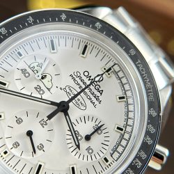 Đồng Hồ Omega Replica 11 Speedmaster Apollo 13 Silver Snoopy Dây Kim Loại Xưởng OM 42mm (2)