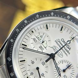 Đồng Hồ Omega Replica 11 Speedmaster Apollo 13 Silver Snoopy Dây Kim Loại Xưởng OM 42mm (2)
