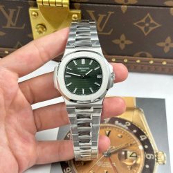 Đồng Hồ Patek Philippe Nautilus 5711 Rep Cao Cấp Mặt Xanh Lá Cây Máy Khắc Nhà Máy BBF 40mm (2)