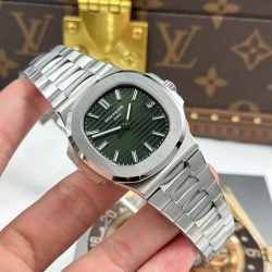 Đồng Hồ Patek Philippe Nautilus 5711 Rep Cao Cấp Mặt Xanh Lá Cây Máy Khắc Nhà Máy BBF 40mm (2)