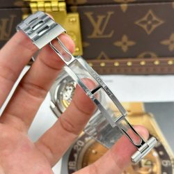 Đồng Hồ Patek Philippe Nautilus 5711 Rep Cao Cấp Mặt Xanh Lá Cây Máy Khắc Nhà Máy BBF 40mm (2)