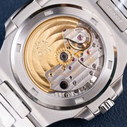 Đồng Hồ Patek Philippe Nautilus 5711 Tùy Chỉnh Mặt Xanh Blue Máy Khắc Nhà Máy BBF 40mm (2)