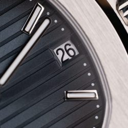 Đồng Hồ Patek Philippe Nautilus 5711 Tùy Chỉnh Mặt Xanh Blue Máy Khắc Nhà Máy BBF 40mm (2)