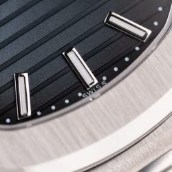 Đồng Hồ Patek Philippe Nautilus 5711 Tùy Chỉnh Mặt Xanh Blue Máy Khắc Nhà Máy BBF 40mm (2)