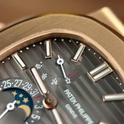 Đồng Hồ Patek Philippe Nautilus 5712R Chế Tác Mặt Xám Dây Da Lõi Máy Khắc Xưởng PPF 40mm (2)