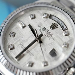 Đồng Hồ Rolex Day-Date Mặt Thiên Thạch Chế Tác Cọc Số Kim Cương Moissanite Xưởng QF 36mm (2)