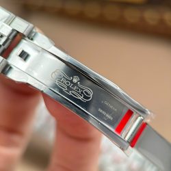 Đồng Hồ Rolex Land-Dweller 127236 Rep 11 Mặt Xanh Băng Họa Tiết Tổ Ong Đính Đá Baguette 36mm (3)