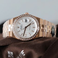 Đồng Hồ Rolex Land-Dweller 127334 Chế Tác Mặt Trắng Họa Tiết Tổ Ong Đính Đá Baguette 40mm (2)