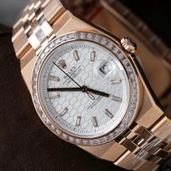 Đồng Hồ Rolex Land-Dweller 127334 Chế Tác Mặt Trắng Họa Tiết Tổ Ong Đính Đá Baguette 40mm (2)