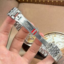 Đồng Hồ Rolex Land-Dweller 127336 Chế Tác Mặt Xanh Băng Họa Tiết Tổ Ong Đính Đá Baguette 40mm (2)