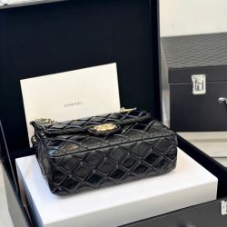 Túi Xách Chanel Hobo Siêu Cấp Nữ Màu Đen Khóa Vàng 22cm (2)