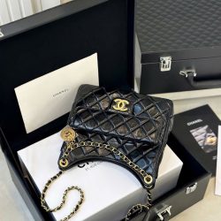 Túi Xách Chanel Hobo Siêu Cấp Nữ Màu Đen Khóa Vàng 22cm (2)